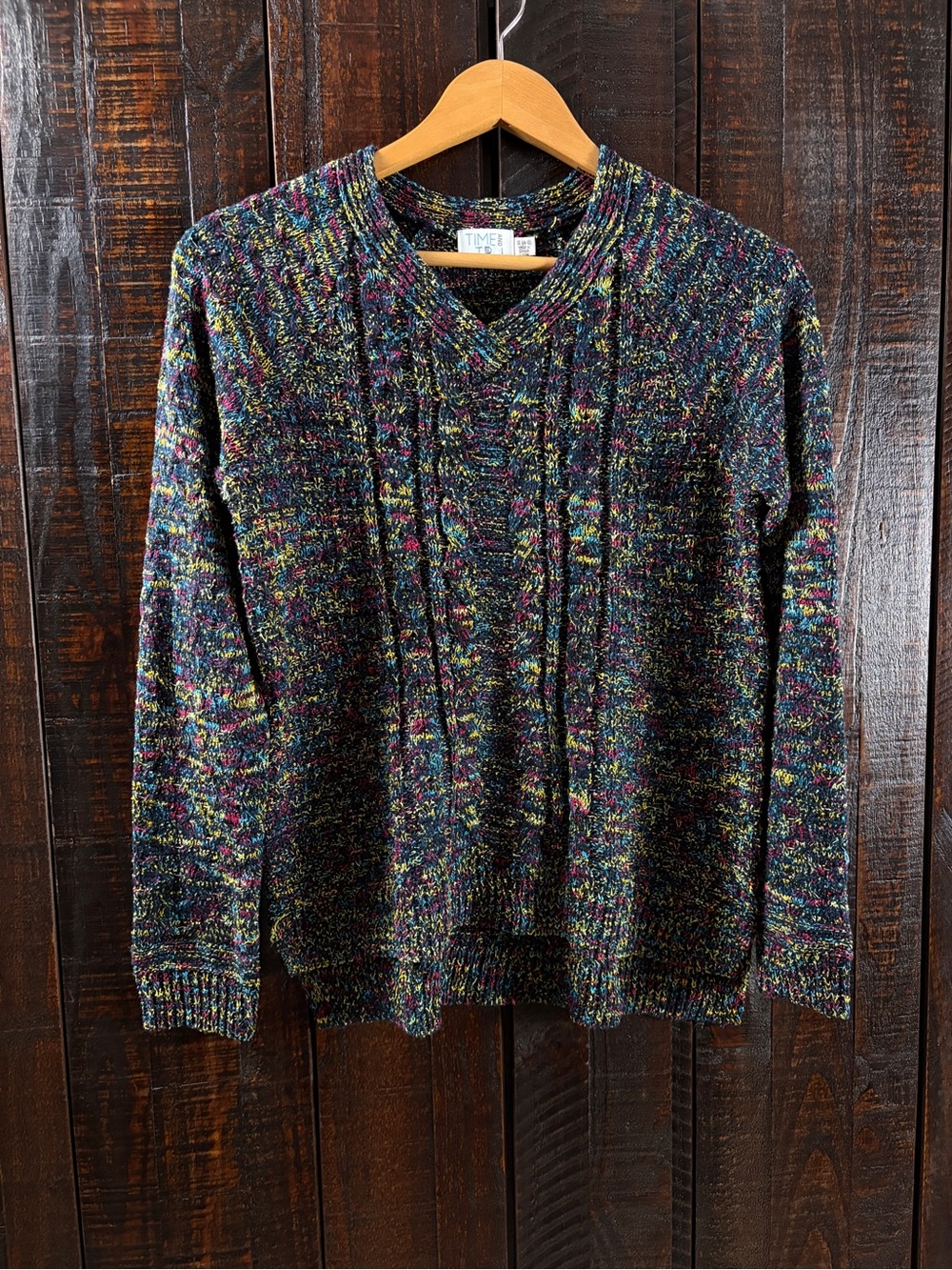 Time and Tru Women’s Multicolor Knit V-Neck Sweater Size Small